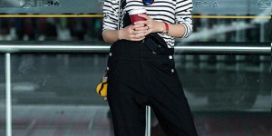 Tan Songyun is really not a post-00s generation (wearing a striped T-shirt and skirt when walking to the airport, she looks like a high school student)