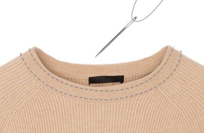 What to do if the T-shirt collar is deformed (one trick to give your favorite clothes a new lease of life)